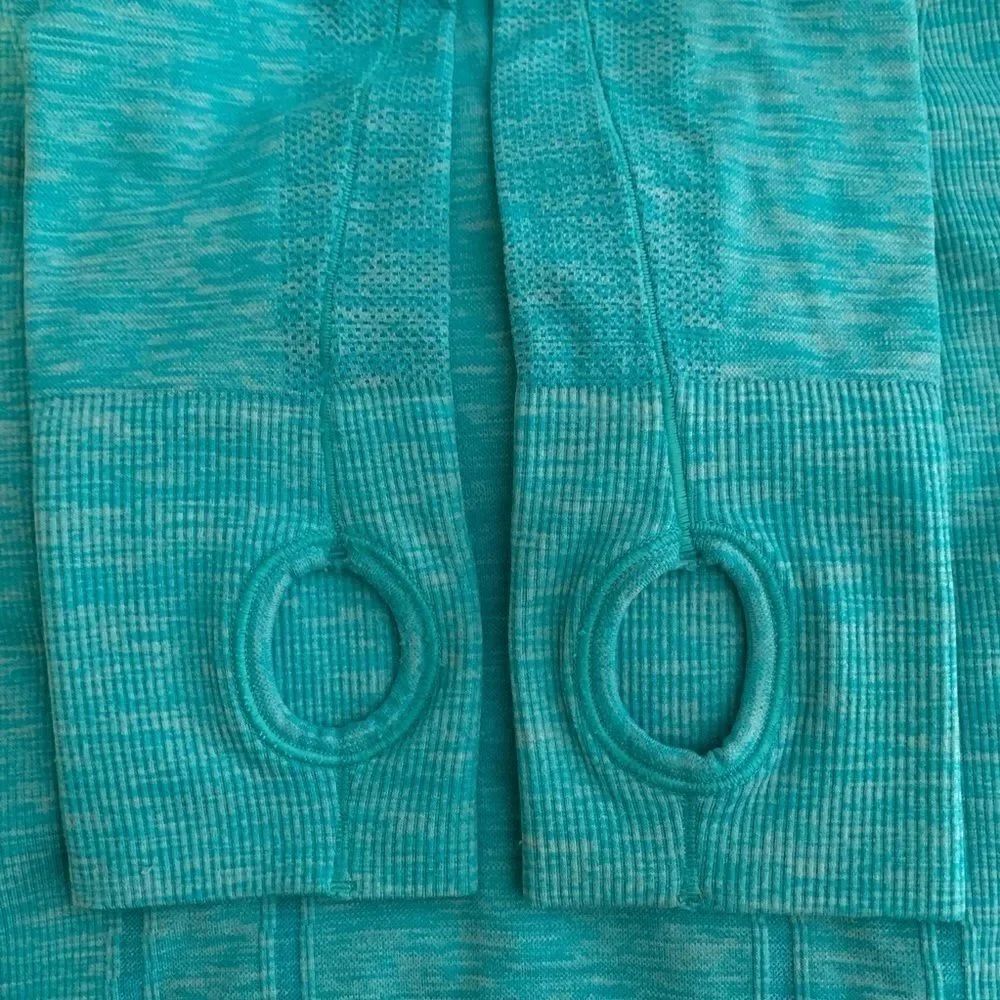 Ivivva Fly Tech Long Sleeve top - Picture 5 of 5